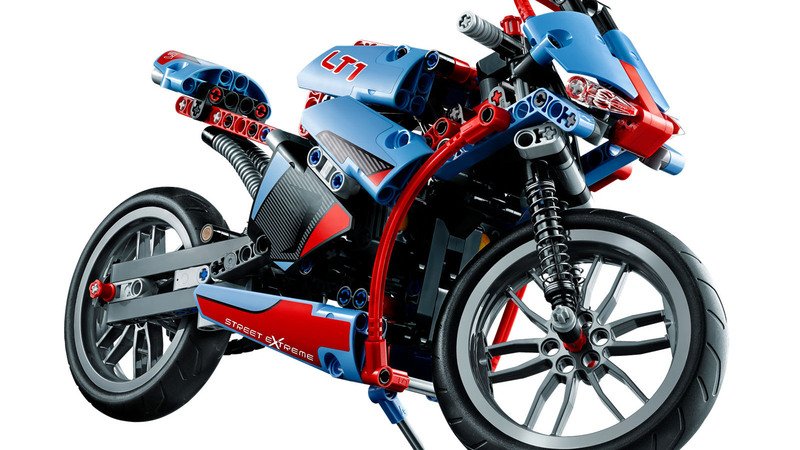 Lego Street Motorcycle: la moto giocattolo con motore funzionante