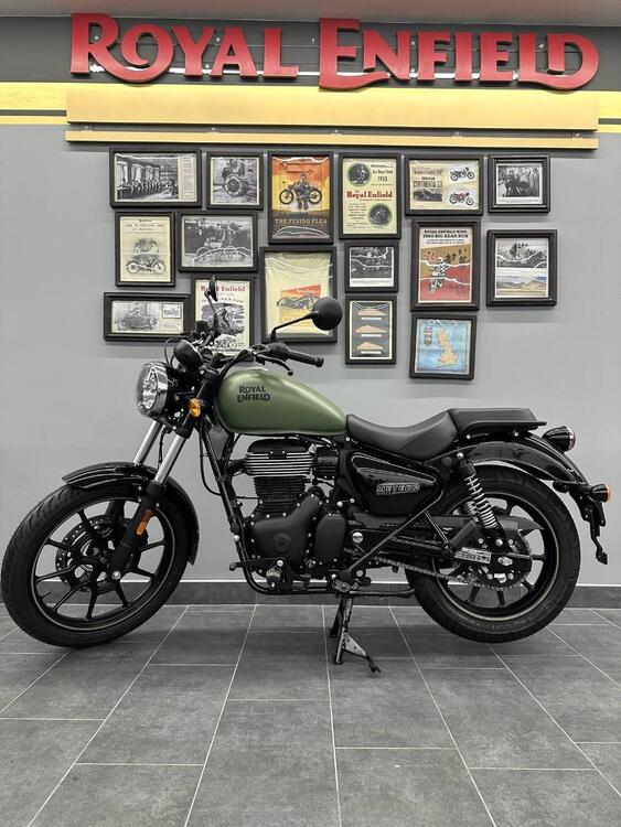 Royal Enfield Meteor 350 Fireball (2021 - 24)