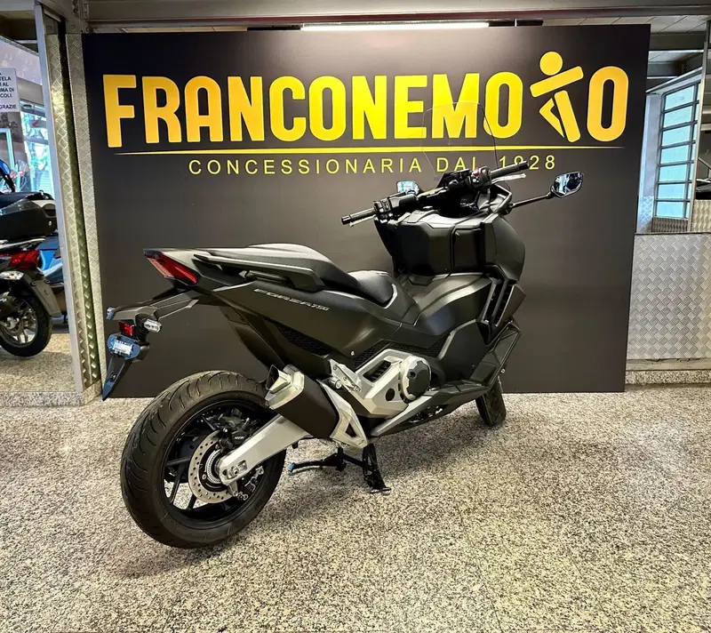 Honda Forza 750 (2025 - 26) (5)