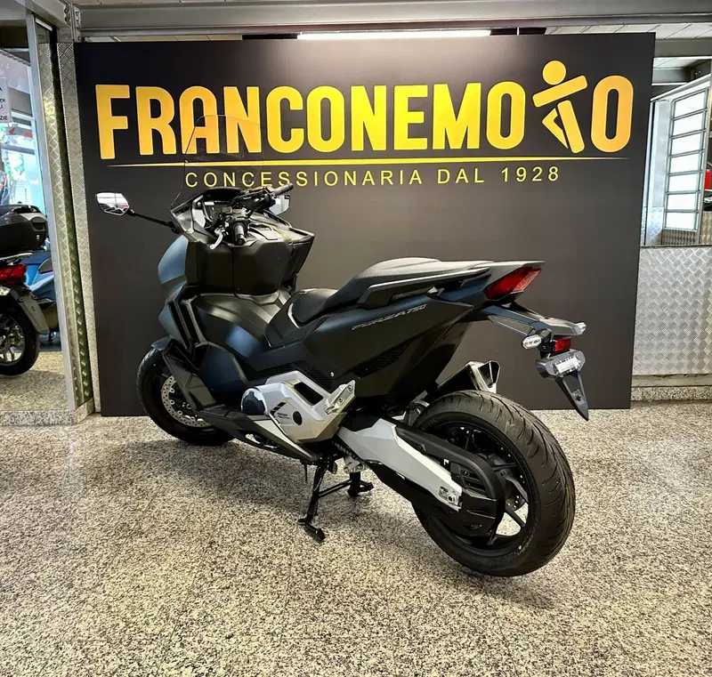 Honda Forza 750 (2025 - 26) (6)