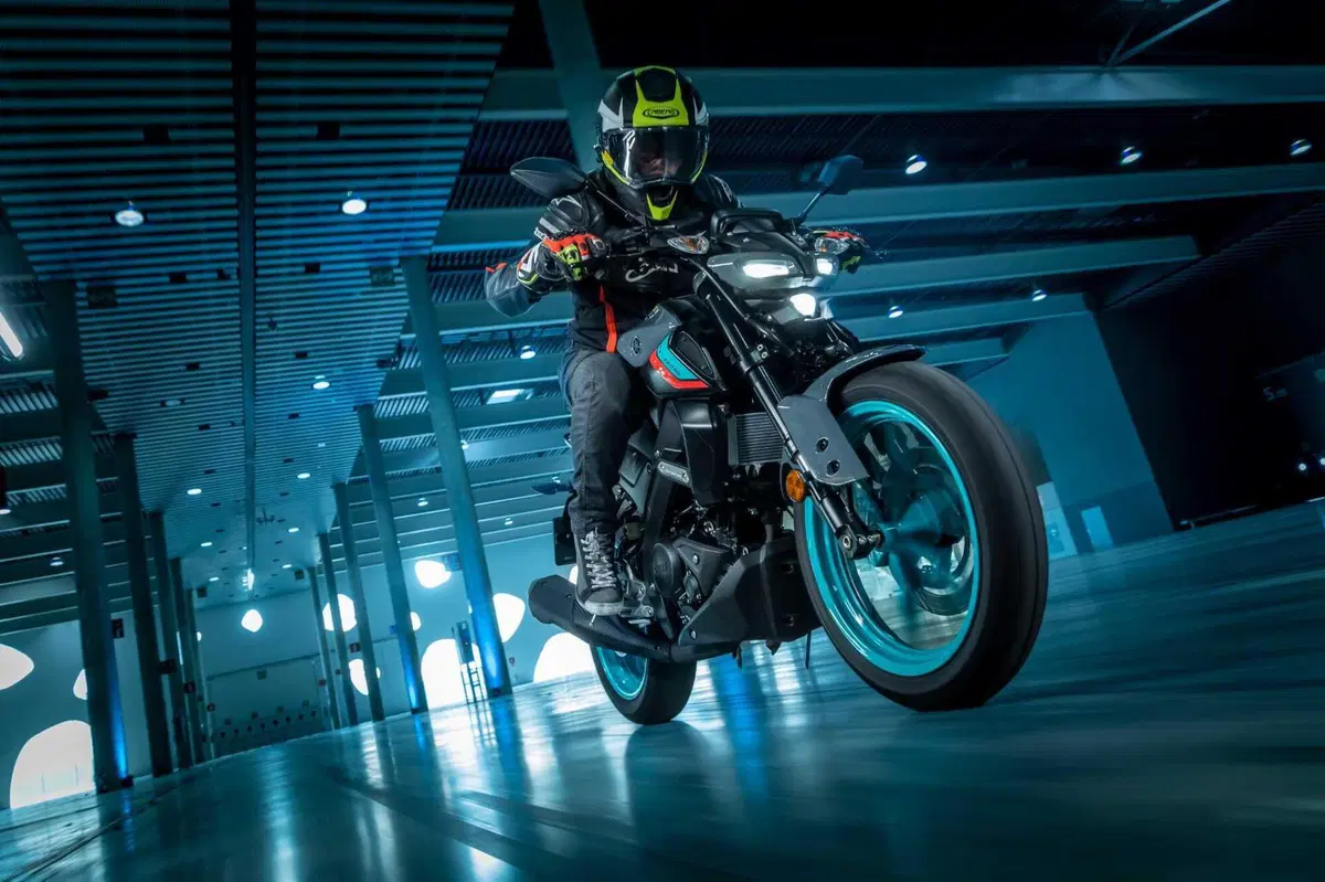 Yamaha MT-125 2023 TEST: la fun bike per i sedicenni [VIDEO] (10)