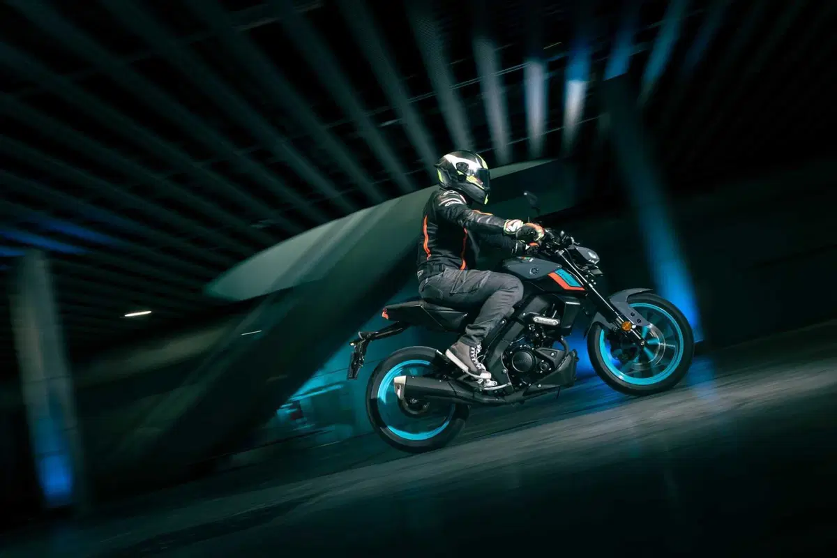 Yamaha MT-125 2023 TEST: la fun bike per i sedicenni [VIDEO] (15)