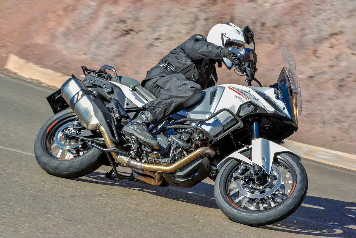 KTM 1290 Super Adventure (8)