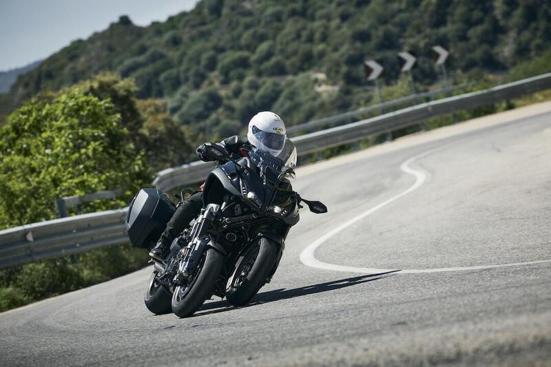 TEST Yamaha Niken GT: Come lei... Solo lei! [VIDEO]