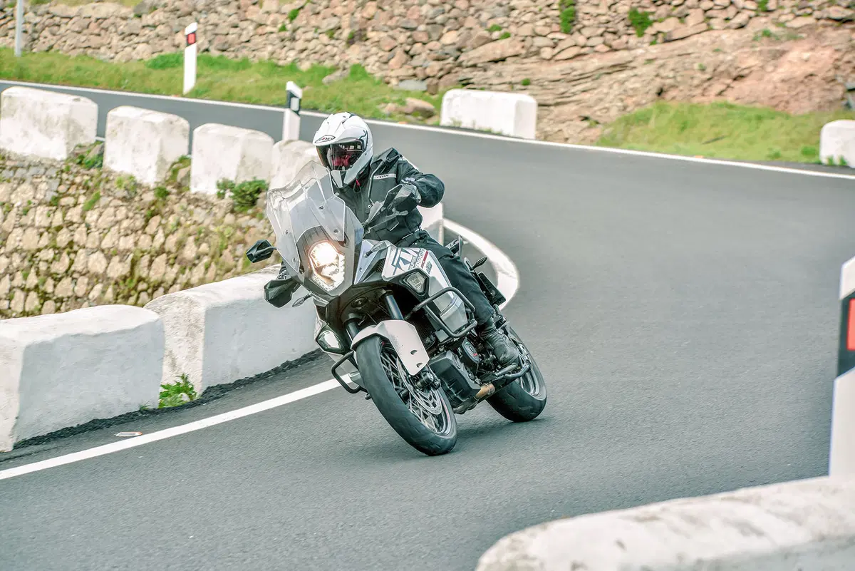 KTM 1290 Super Adventure (12)