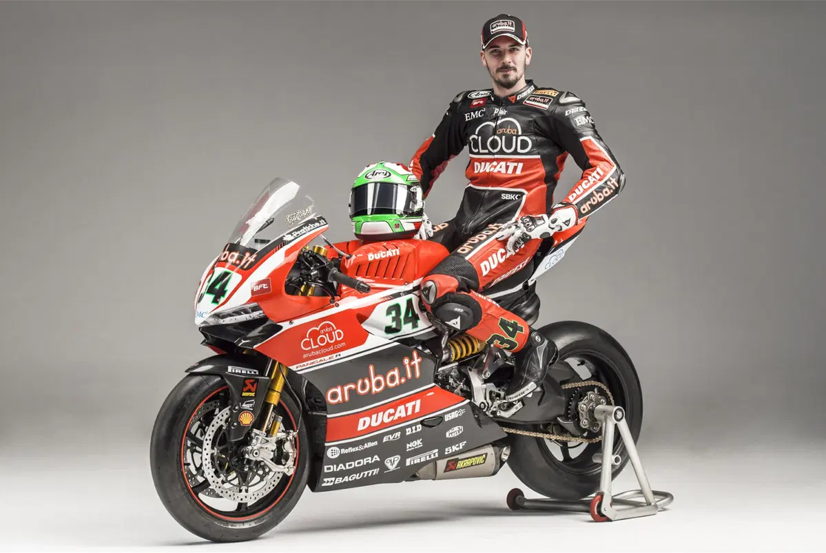 Presentato il Team Ducati Superbike 2015 (10)