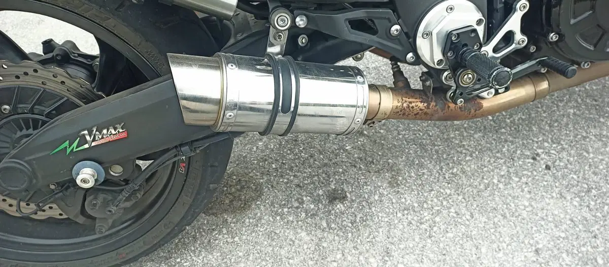Yamaha VMAX (2008 - 17) (13)