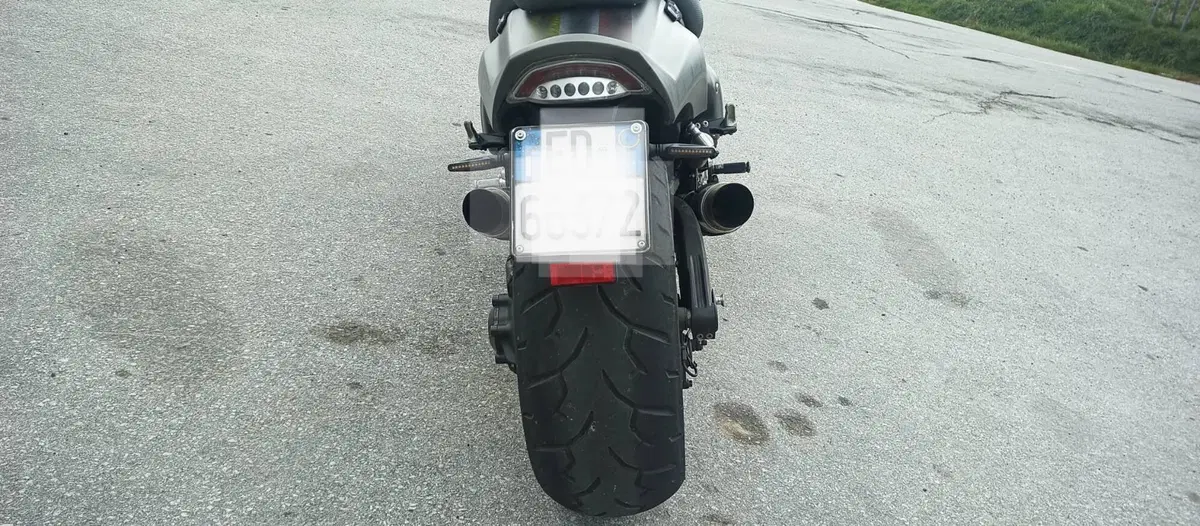 Yamaha VMAX (2008 - 17) (15)