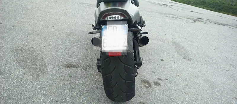 Yamaha VMAX (2008 - 17) (15)