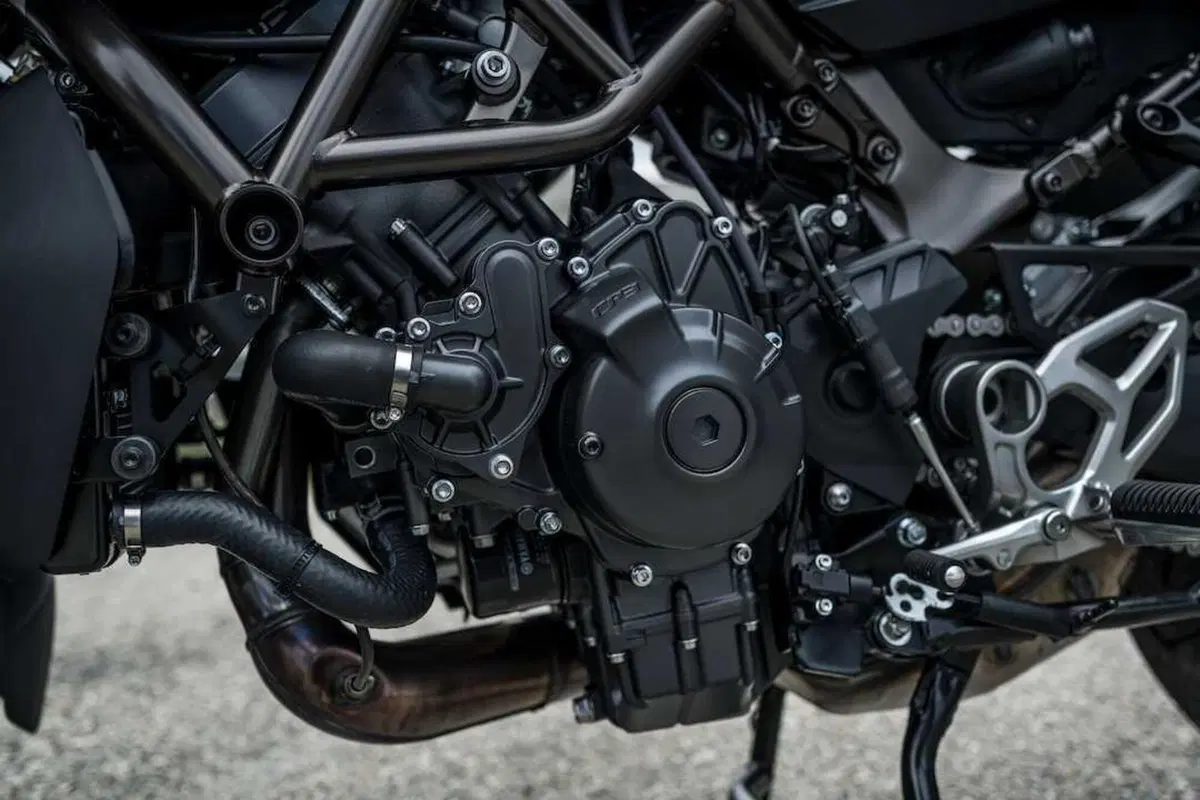 Yamaha Niken GT (9)