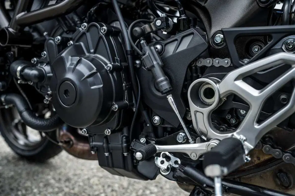 Yamaha Niken GT (4)