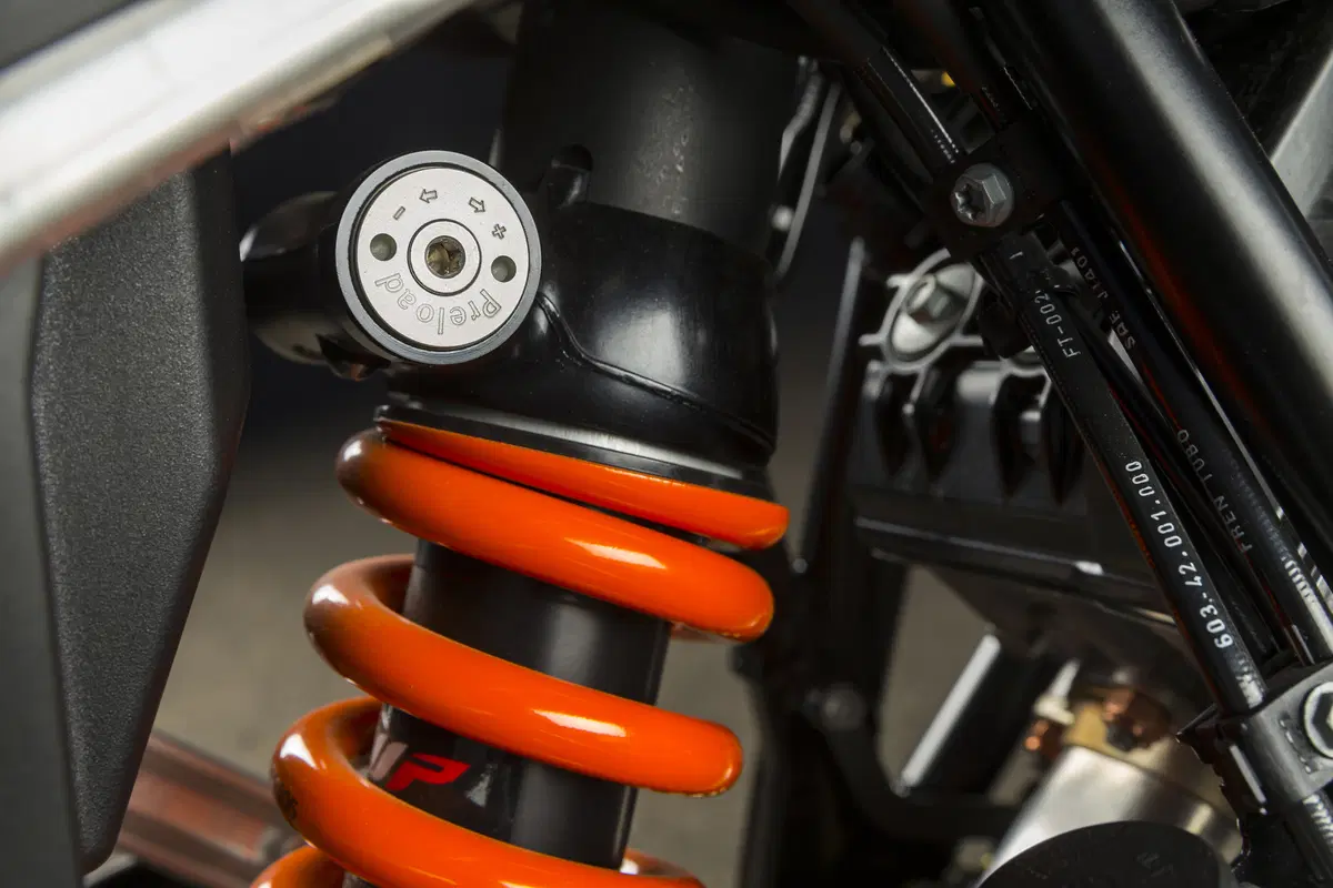 KTM 1050 Adventure (16)