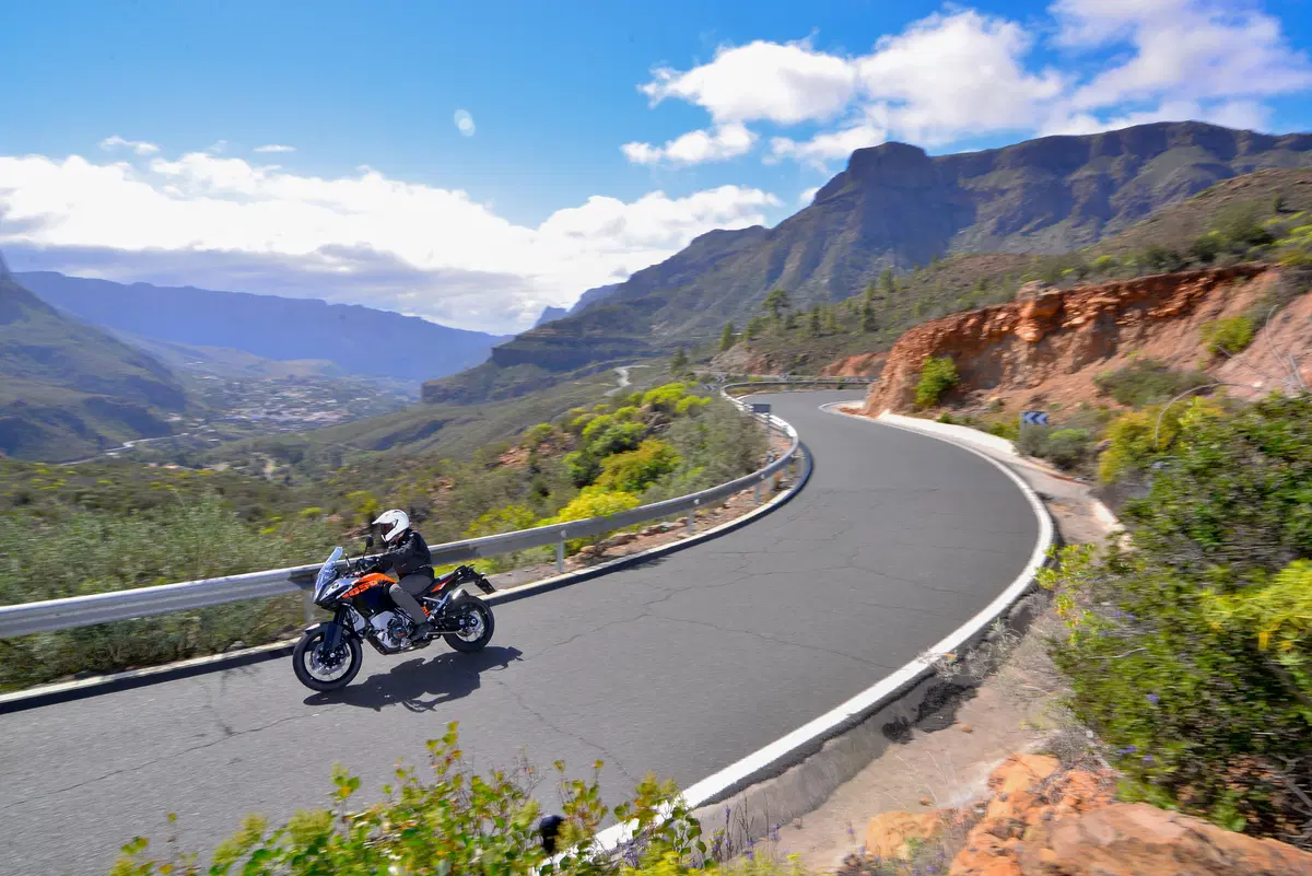 KTM 1050 Adventure (5)