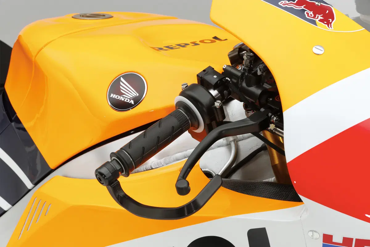 La moto di Marquez, Honda RC213V. Tutti i dati svelati (23)