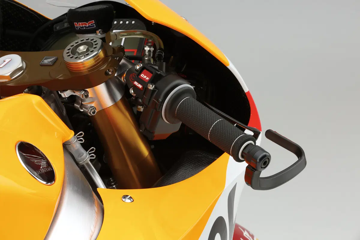 La moto di Marquez, Honda RC213V. Tutti i dati svelati (38)