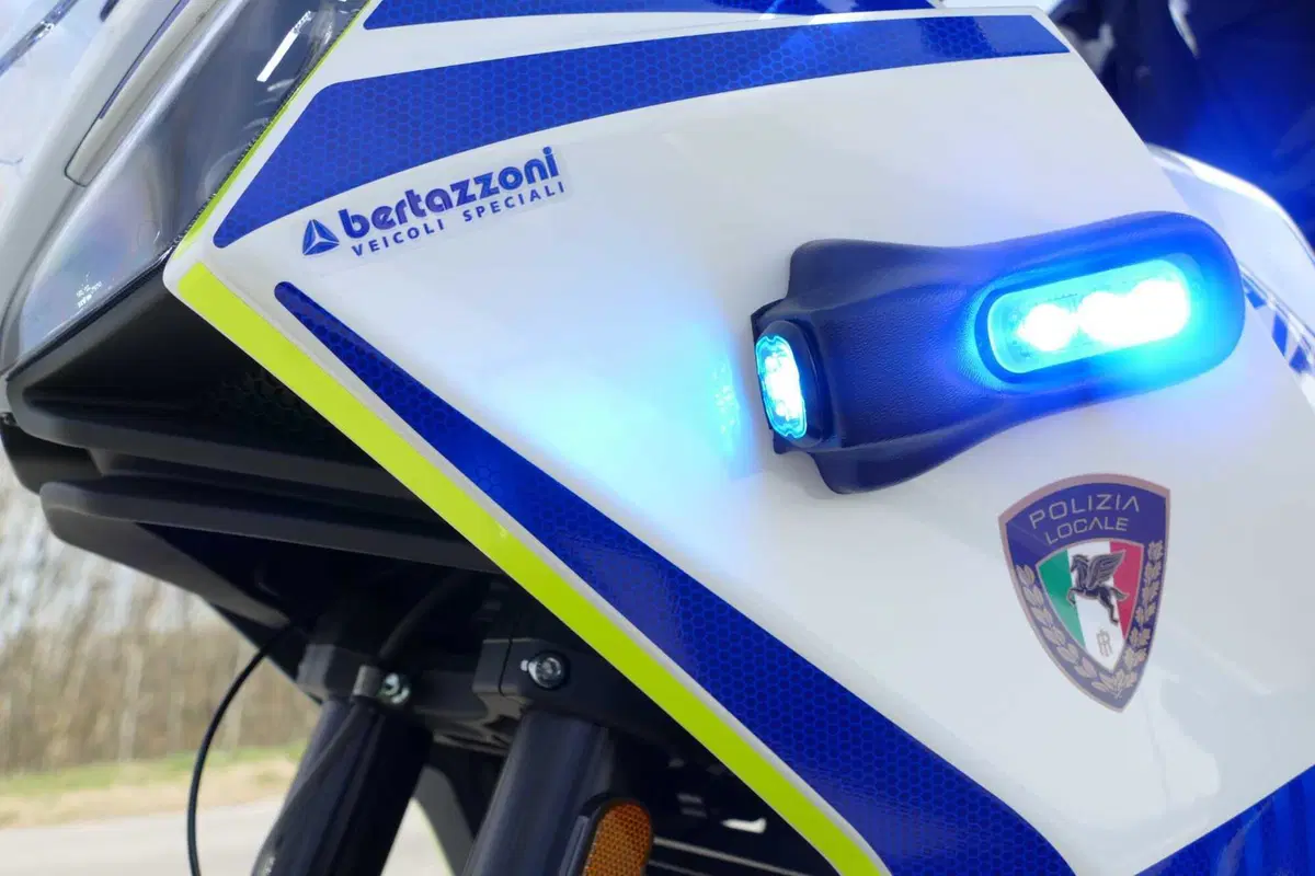 Moto Morini, con la sua iconica X-Cape, partner della polizia locale insieme a Bertazzoni  (33)