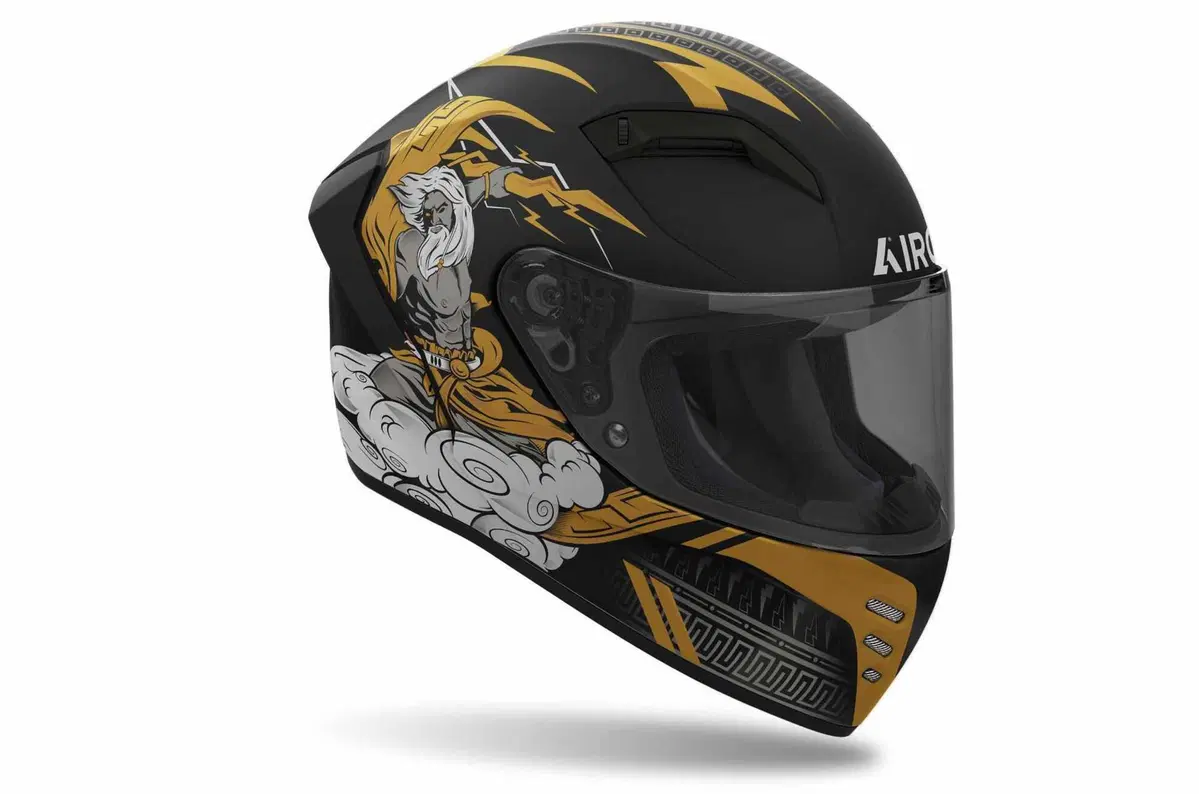 AIROH presenta Connor, la nuova proposta strada con omologazione ECE 2206 (10)