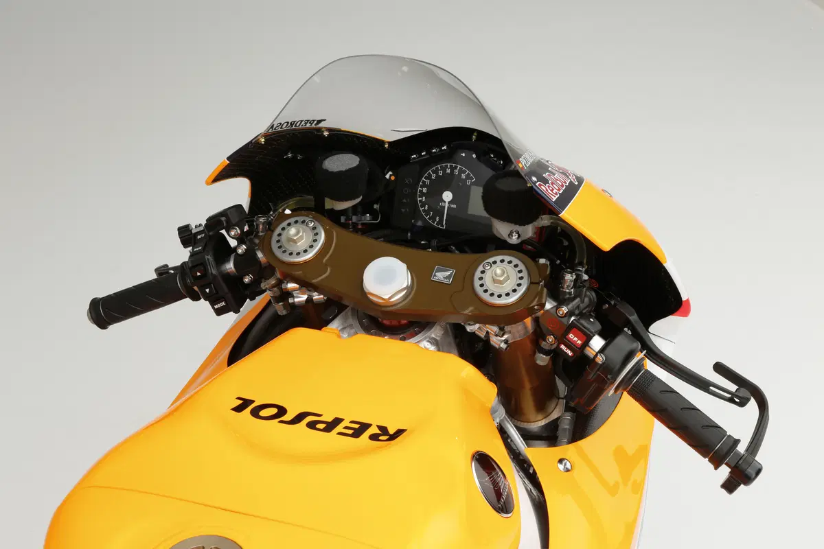 La moto di Marquez, Honda RC213V. Tutti i dati svelati (48)