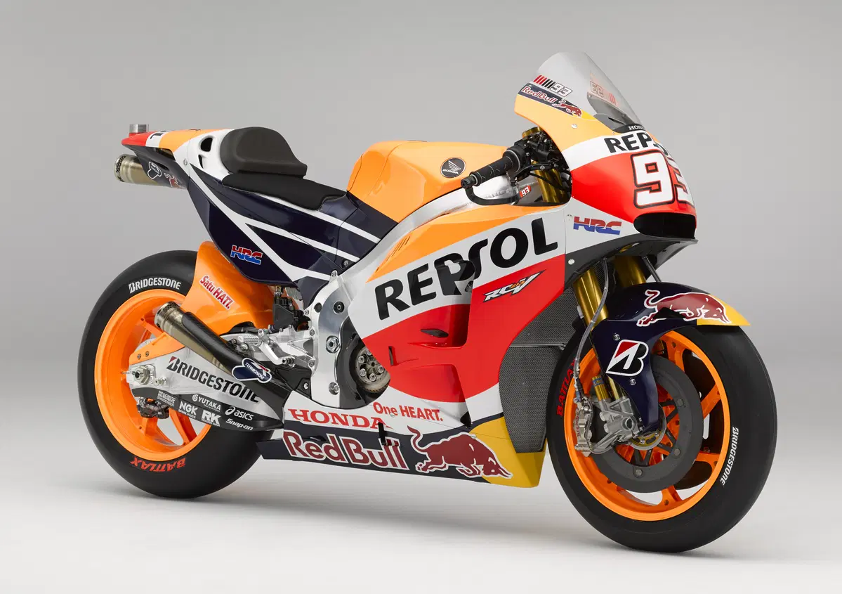 La moto di Marquez, Honda RC213V. La scheda tecnica e le foto