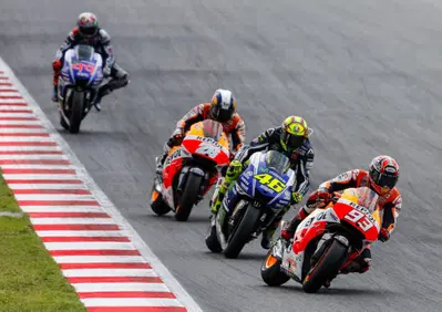 Test MotoGP a Sepang. Tutti con la Honda nel mirino