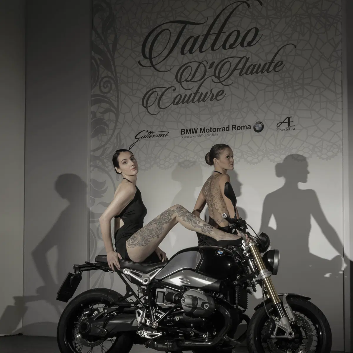 La BMW R nineT e il  Tattoo d’Haute Couture a Roma (4)