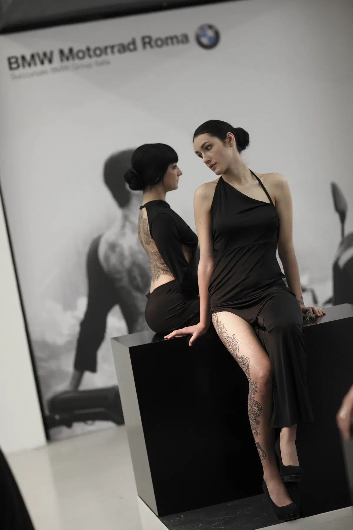 La BMW R nineT e il  Tattoo d’Haute Couture a Roma (7)