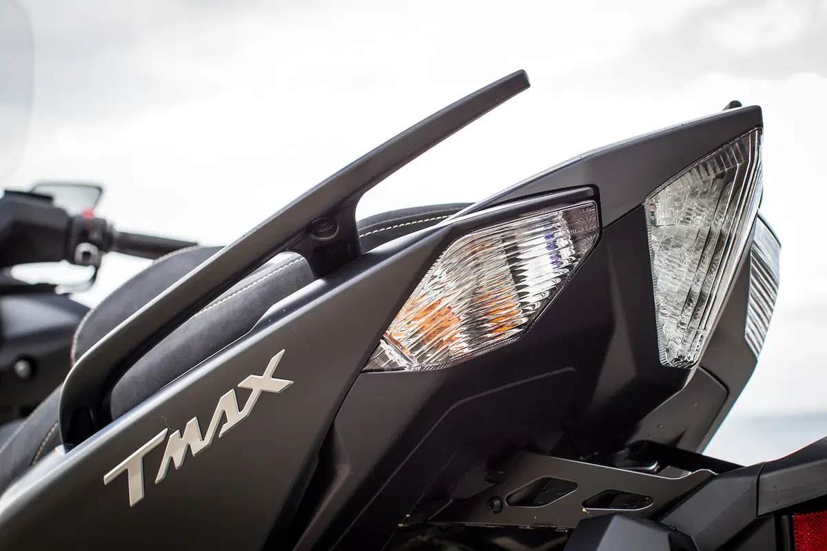 Yamaha TMAX 2015  (24)