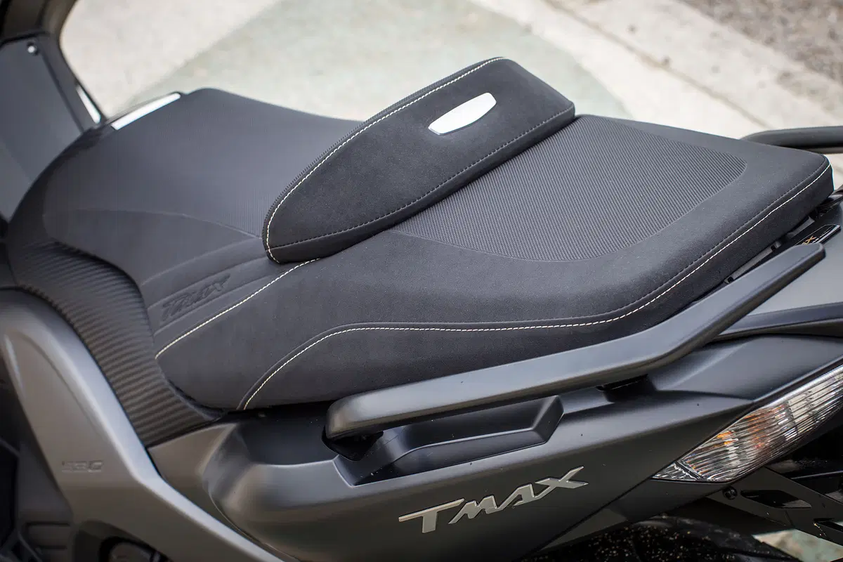 Yamaha TMAX 2015  (31)