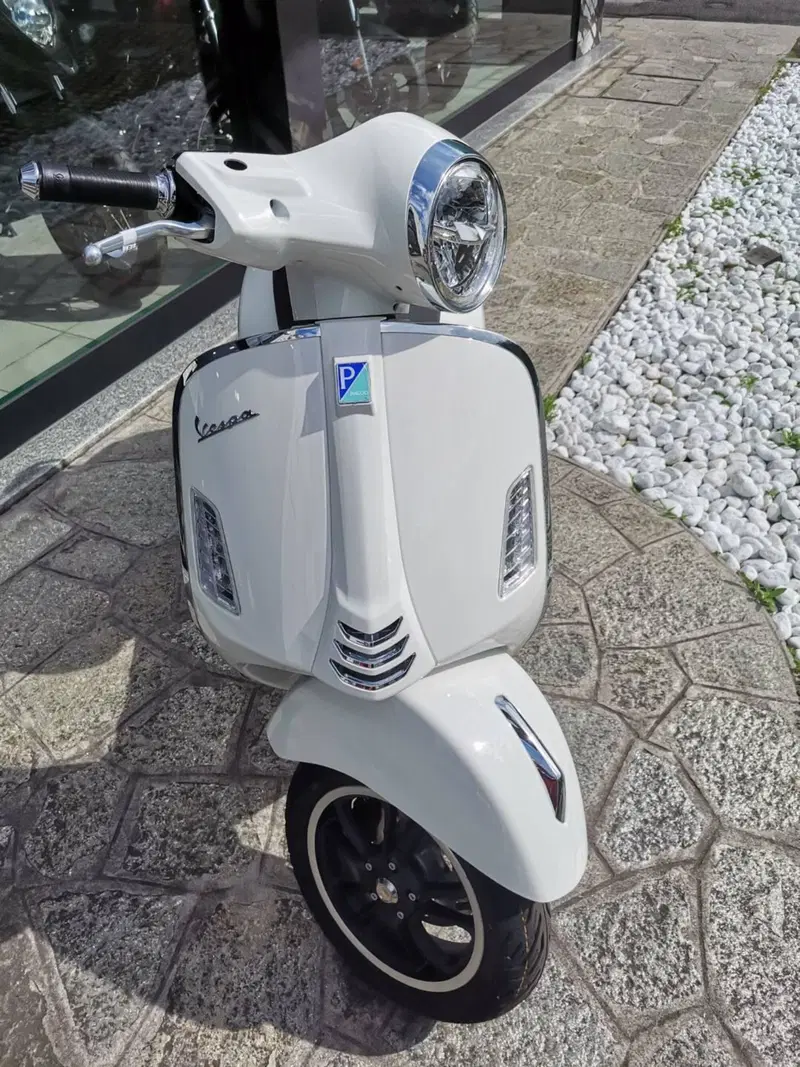 Vespa GTS 310 Super (2025 - 26) (3)