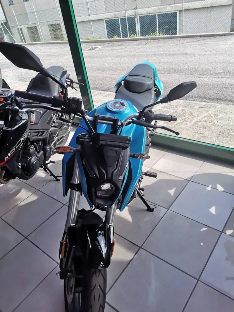Voge Brivido 125R (2023 - 26) (2)