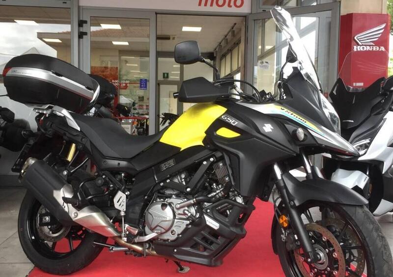 Vendo Suzuki V-Strom 650 ABS (2017 - 20) usata a Rimini (codice 9173903) 