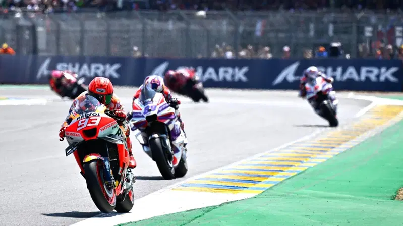 MotoGP 2023. GP di Francia a Le Mans. Marc Marquez's style: "Capace di lottare con le Ducati, staccare forte, guidare di traverso. Preferisco cos&igrave; che decimo"