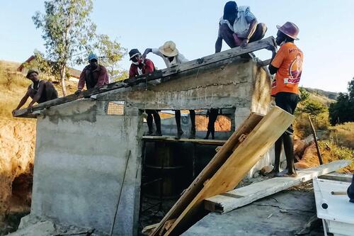 “Gerry” e Francesca Gasperi. Con loro fino in Madagascar per la Strada della Speranza (6)