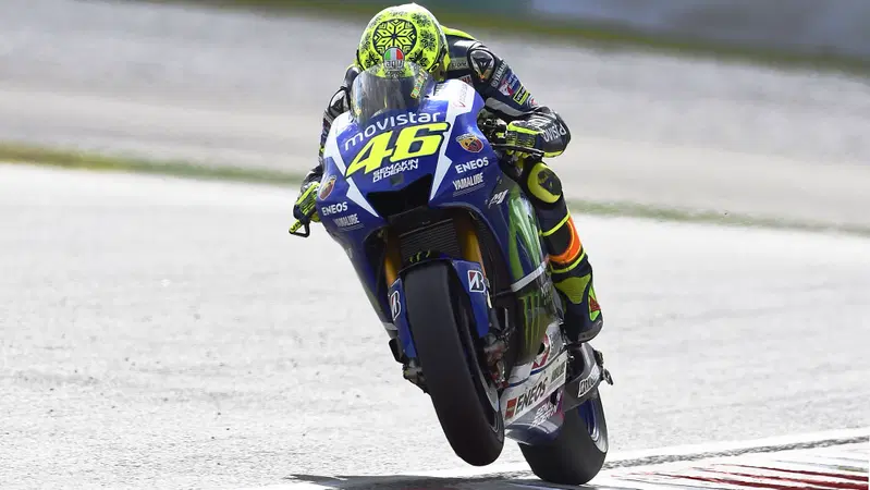 Rossi: "La Yamaha M1 2015 va meglio della 2014"