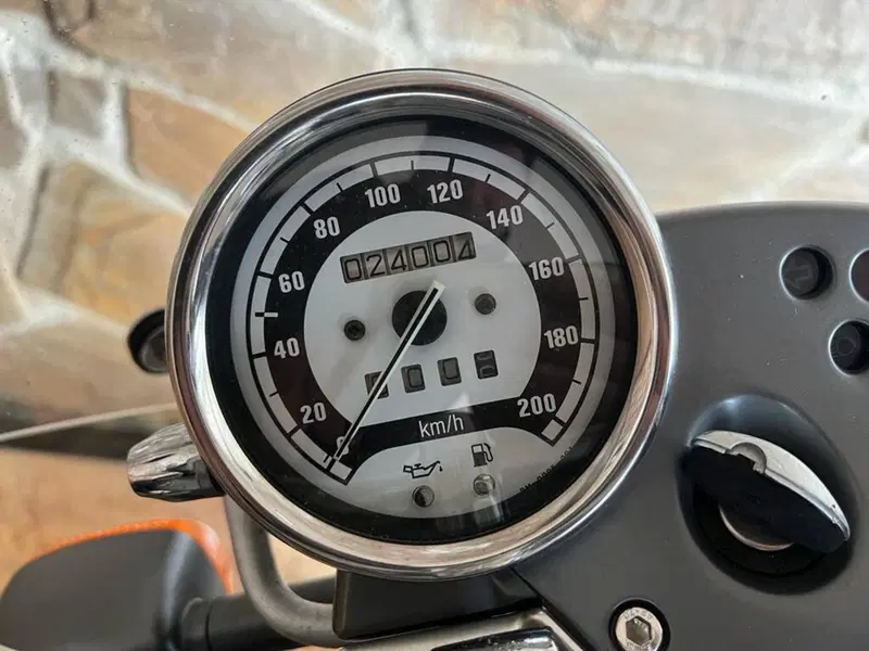 Bmw R 1200 C Classic (9)