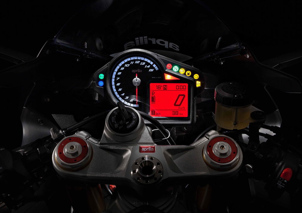 Aprilia RSV4 RR ABS (2015 - 17) (5)