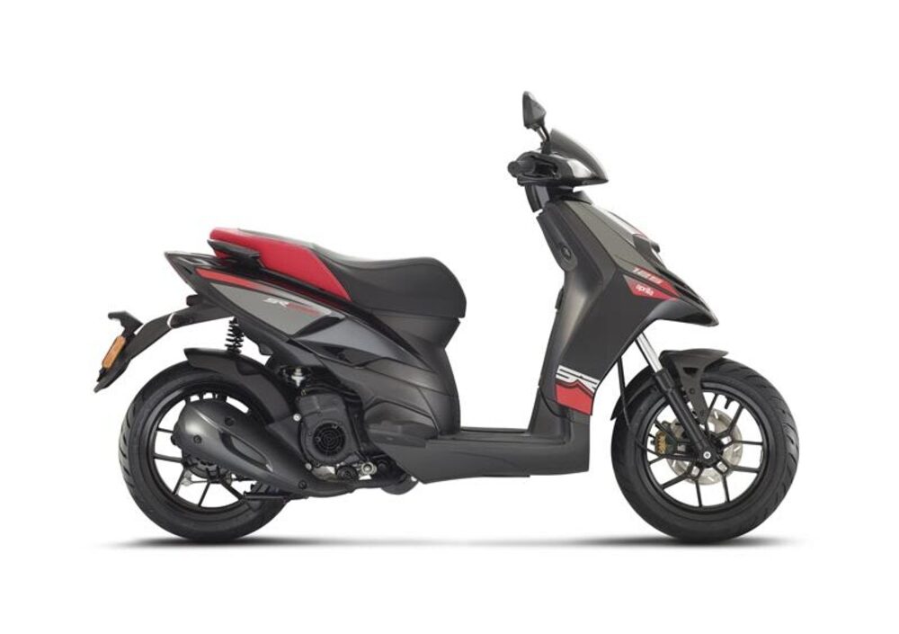 Aprilia SR Motard 125 (2011 - 16) (5)