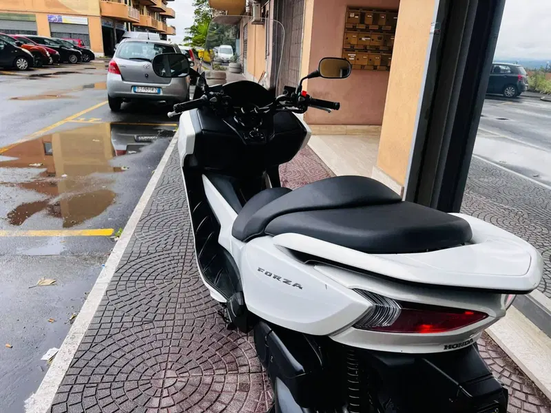 Honda Forza 300 ABS (2013 - 17)