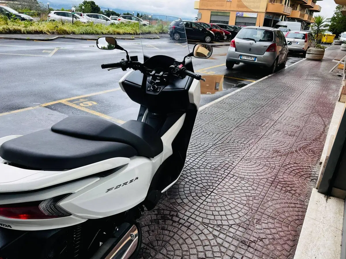 Honda Forza 300 ABS (2013 - 17) (3)