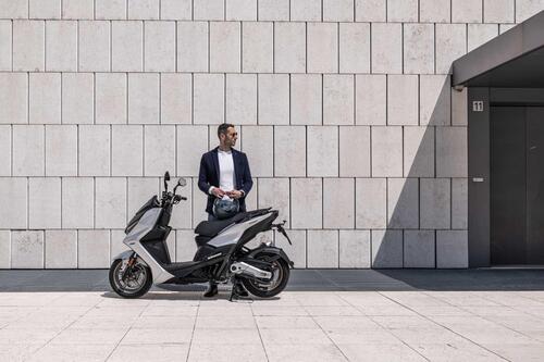 Sportivo, pratico e tecnologico, ecco il nuovo Kymco KRV200 [GALLERY] (5)