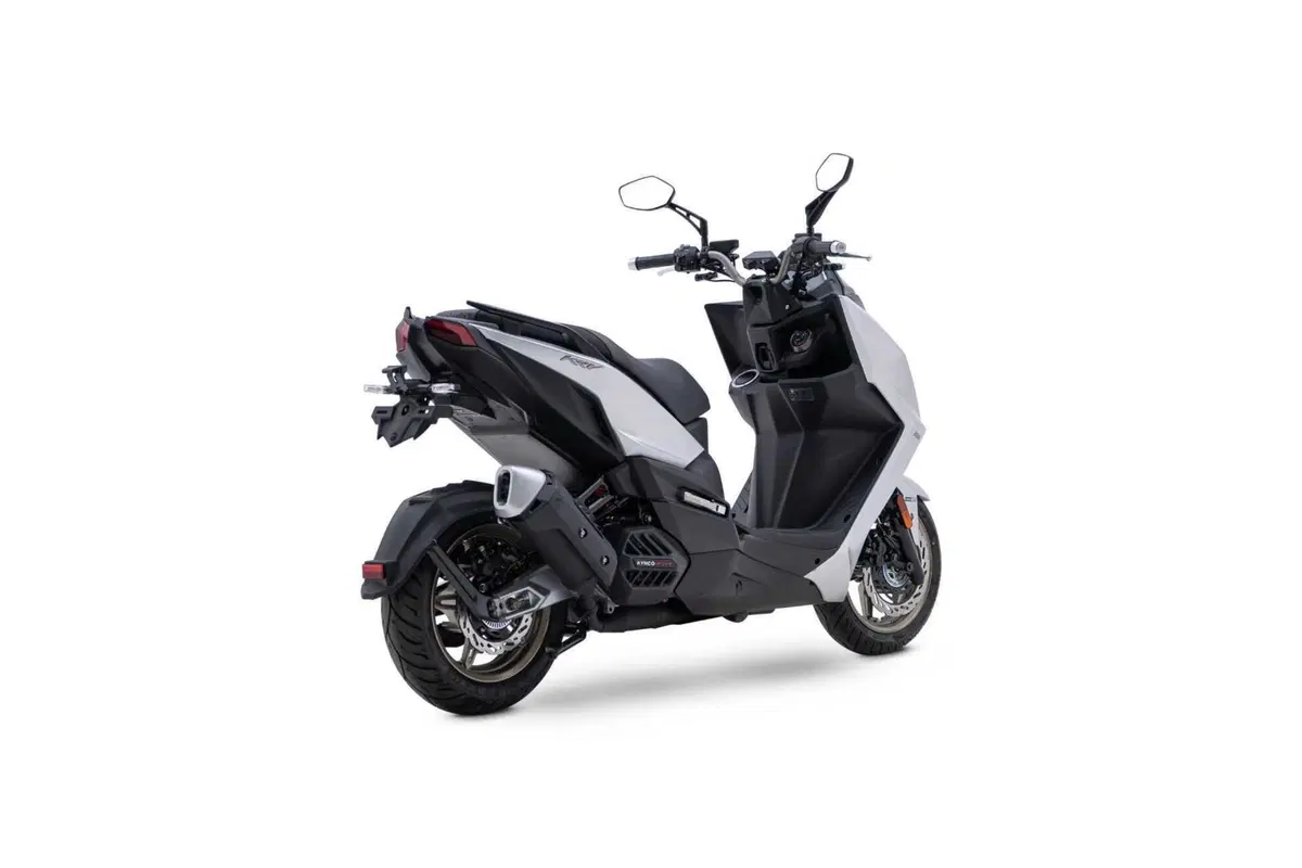 Sportivo, pratico e tecnologico, ecco il nuovo Kymco KRV200 [GALLERY] (24)