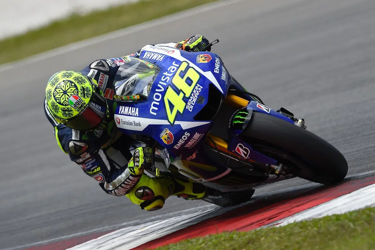 MotoGP. Test a Sepang, Day 2. Rossi: "Rallentato dal chattering" (2)