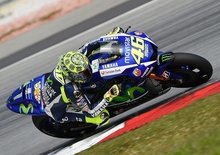 MotoGP. Test a Sepang, Day 2. Rossi: Rallentato dal chattering