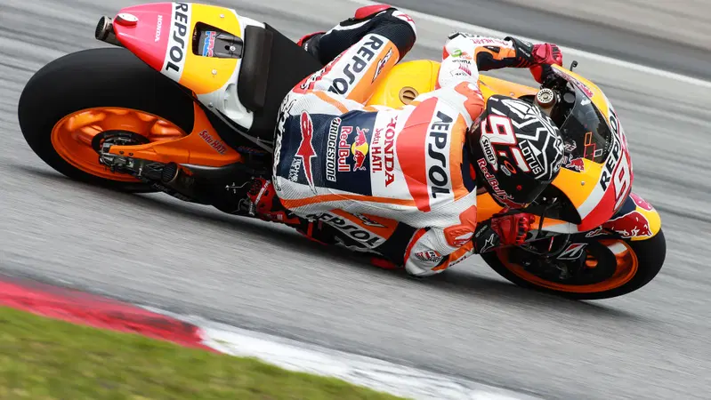 MotoGP. Test Sepang, Day 2. Pernat: "Yamaha meglio di Honda"