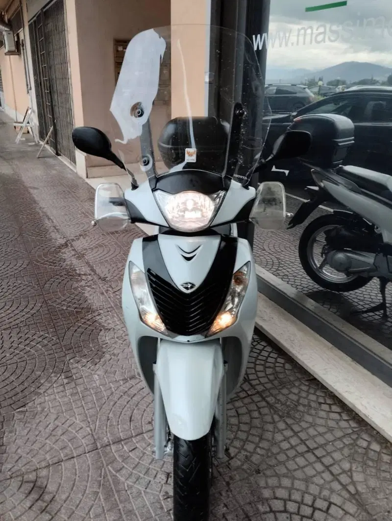 Honda SH 150i (2009 - 12)