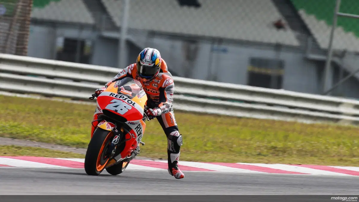 MotoGP. Test Sepang, Day 3. Marquez segna il miglior tempo della mattinata (12)