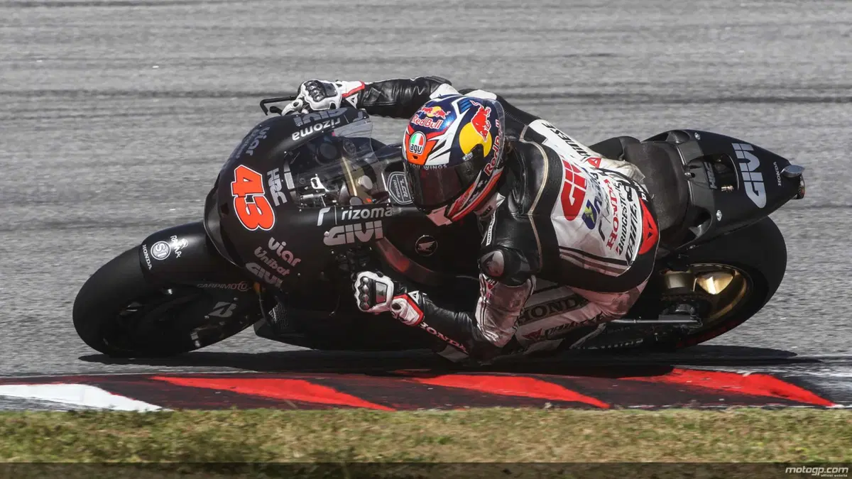 MotoGP. Test Sepang, Day 3. Marquez segna il miglior tempo della mattinata (15)