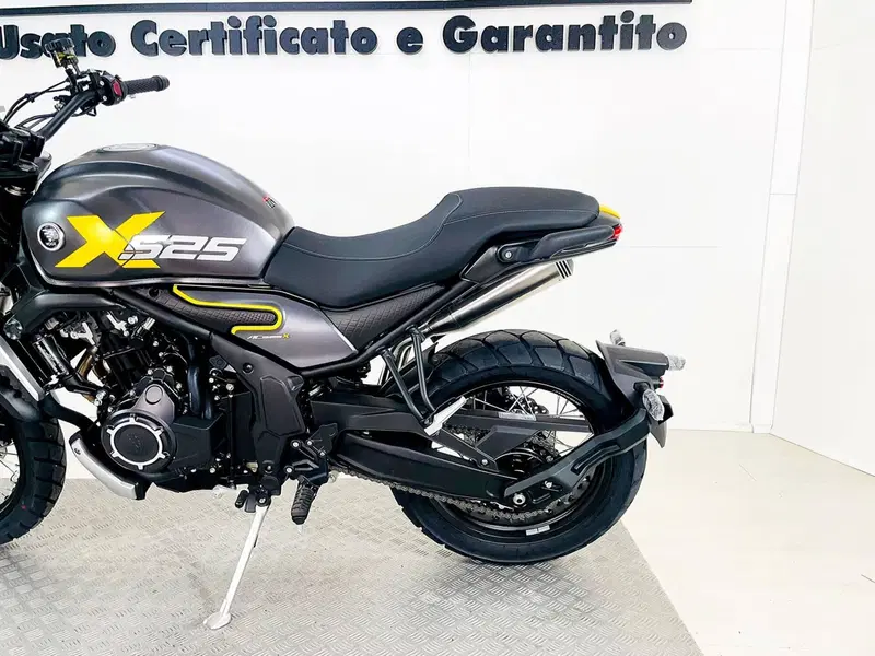 Voge Trofeo 525ACX Scrambler (2023 - 26) (17)