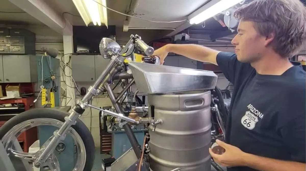 Dall'America arriva un nuovo 'carburante' alternativo: la birra! [VIDEO] (2)