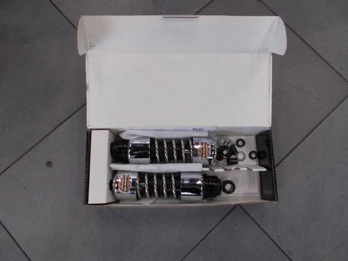 Progressive Suspension per Harley Davidson (2)